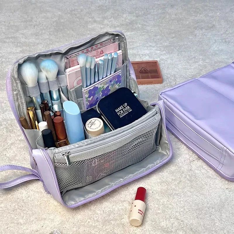 ElevateBag – Premium Standing Cosmetic Organizer